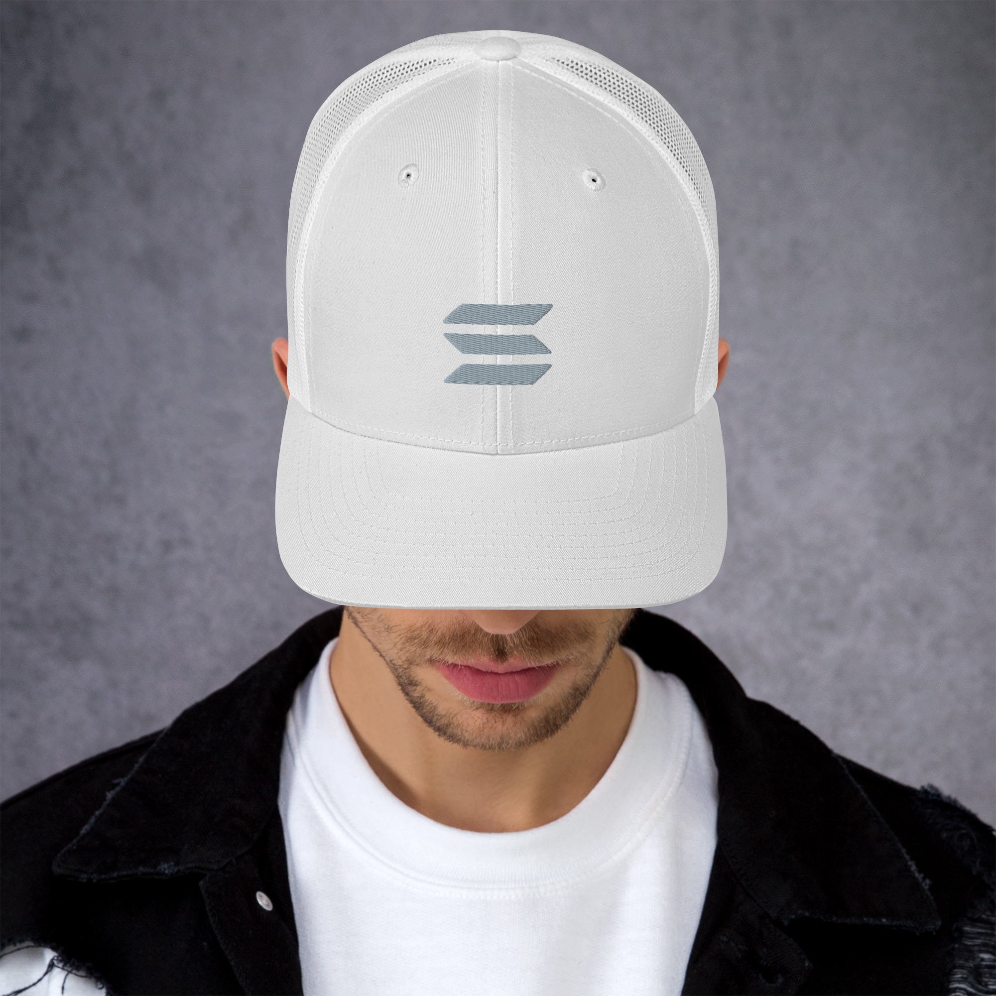 SOLANA (SOL) LOGO TRUCKER HAT