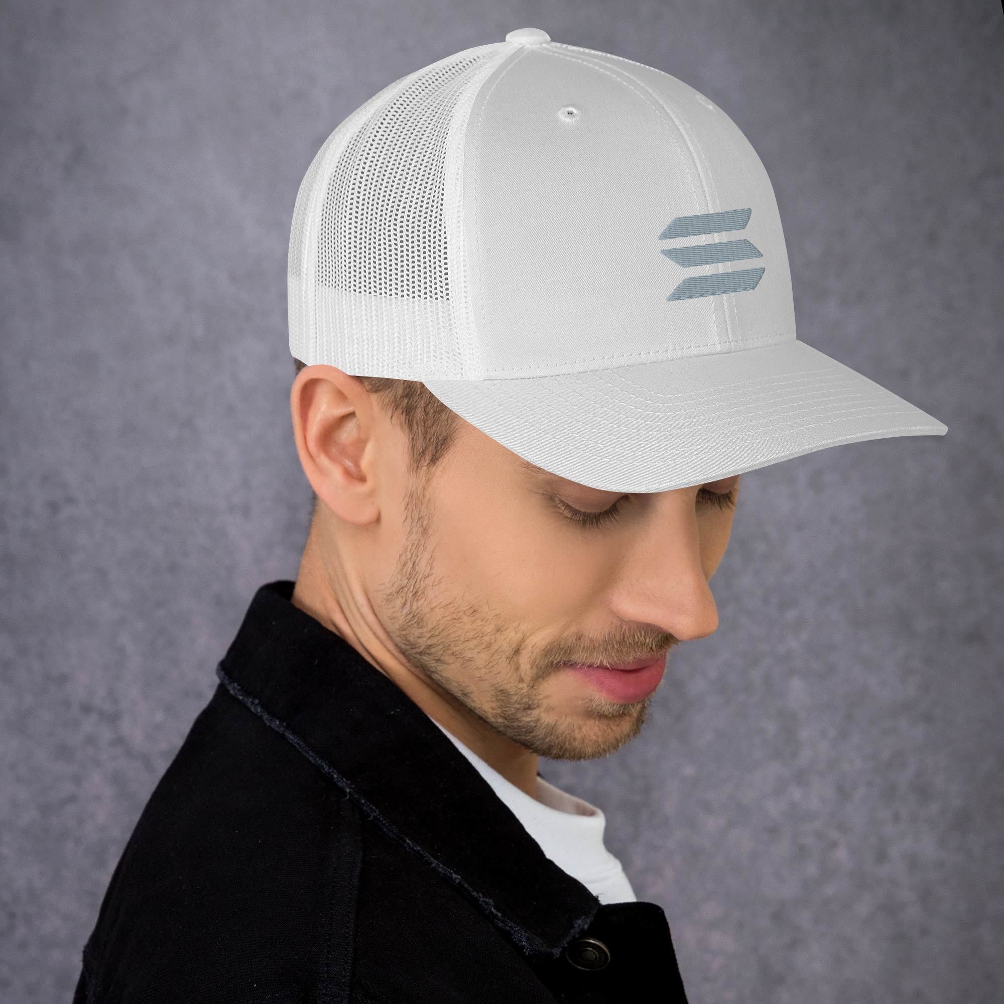 SOLANA (SOL) LOGO TRUCKER HAT